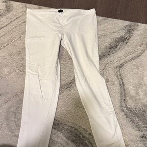 HUE Women's White Leggings